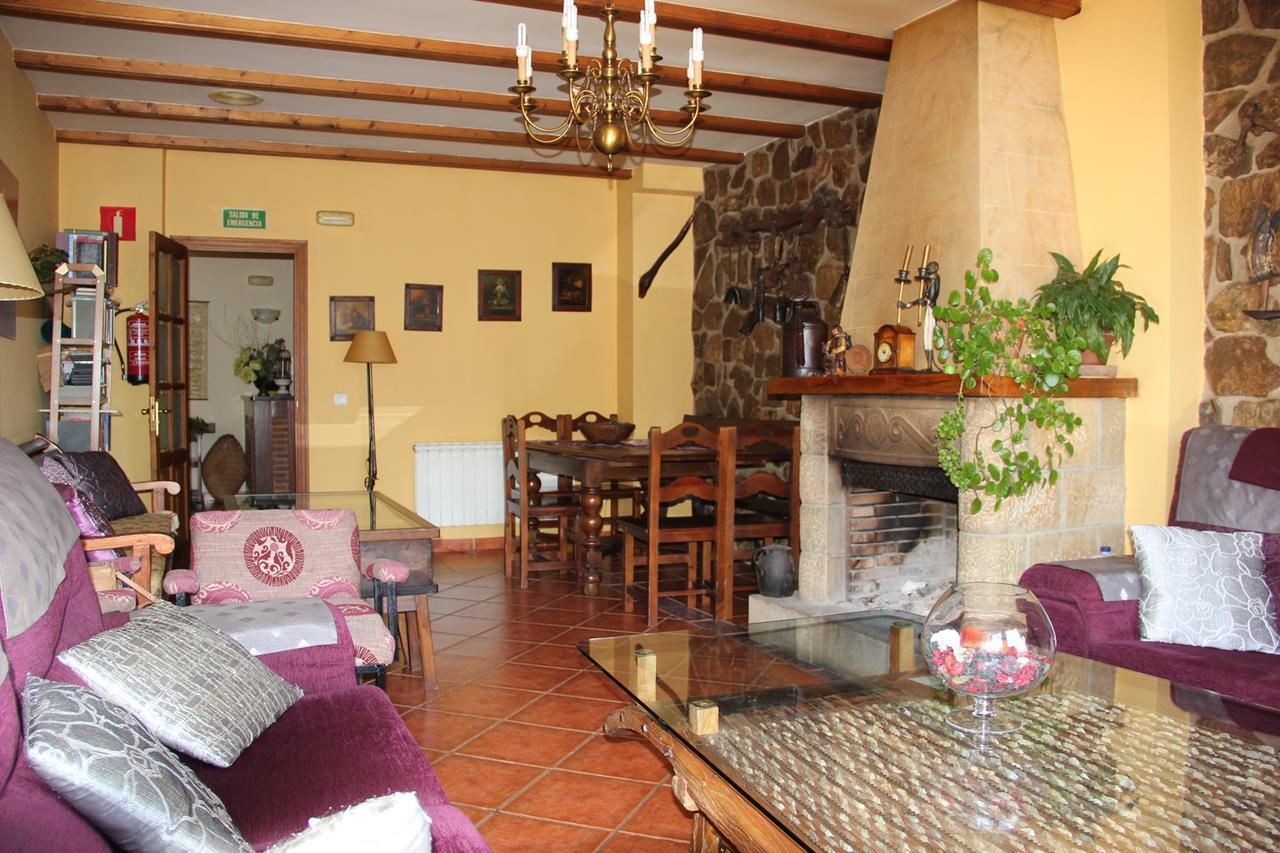 Mirador De Enterrias Hotel Exterior photo